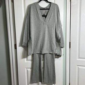 Free People L excellent condition lounge set